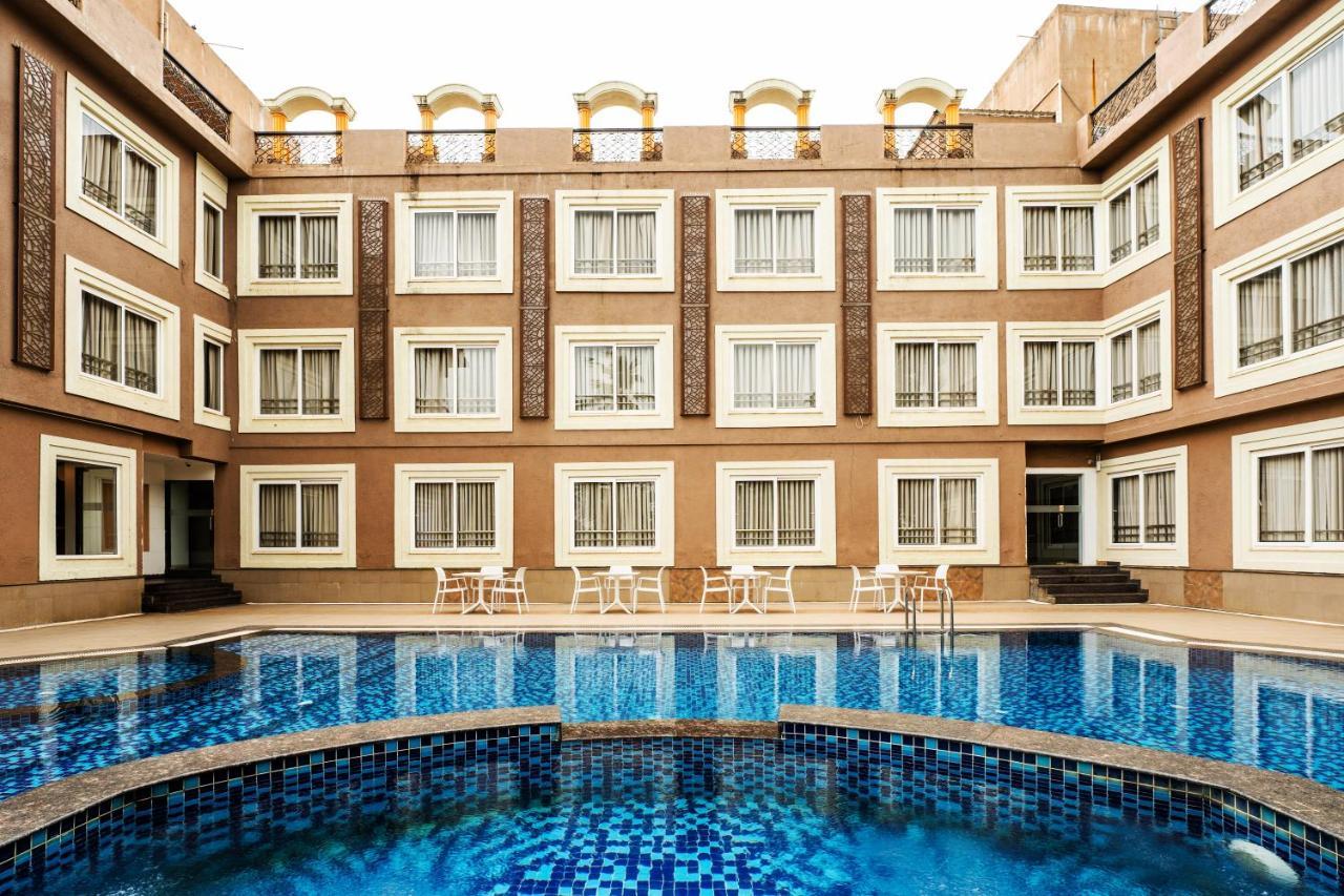 Hotel Zone Connect By The Park Parra Goa Anjuna Exterior foto