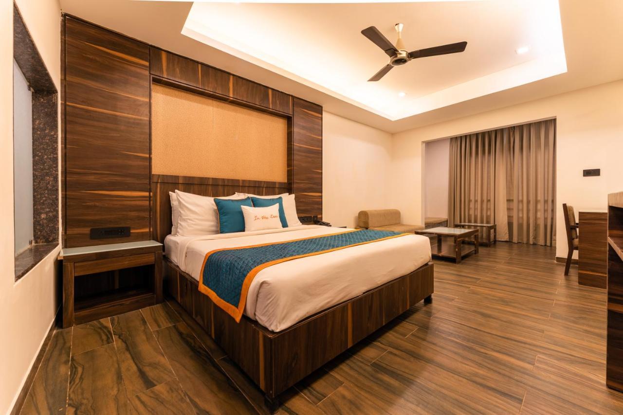 Hotel Zone Connect By The Park Parra Goa Anjuna Exterior foto